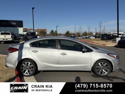 Used 2018 Kia Forte LX image 8