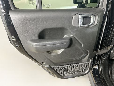 Used 2023 Jeep Wrangler Unlimited w/ Sun & Screen Package AWD/4WD image 26