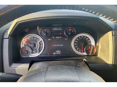 Used 2018 RAM 1500 Laramie image 20