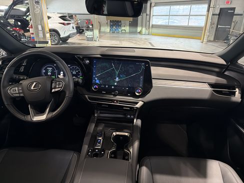 Certified 2025 Lexus RX 350h image 10