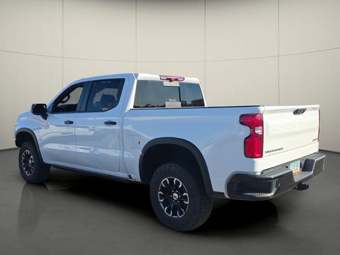 Used 2024 Chevrolet Silverado 1500 ZR2 w/ Technology Package image 6