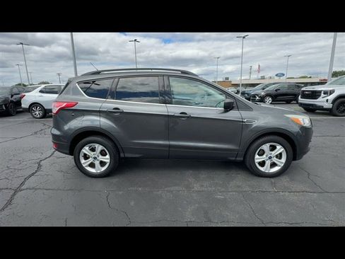 Used 2016 Ford Escape SE w/ SE Leather Comfort Package image 9