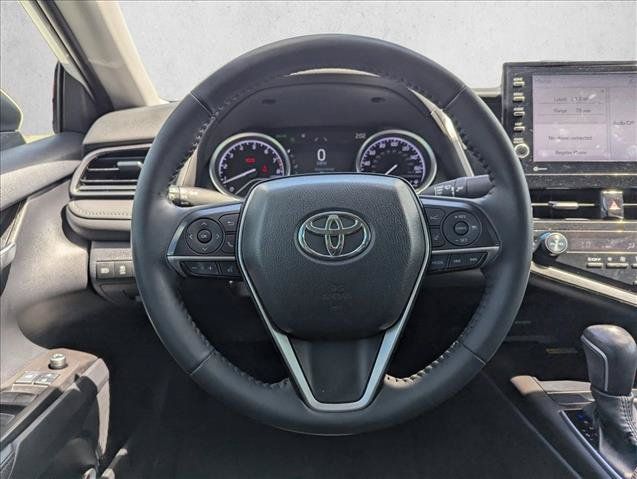 Used 2023 Toyota Camry XLE FWD image 15