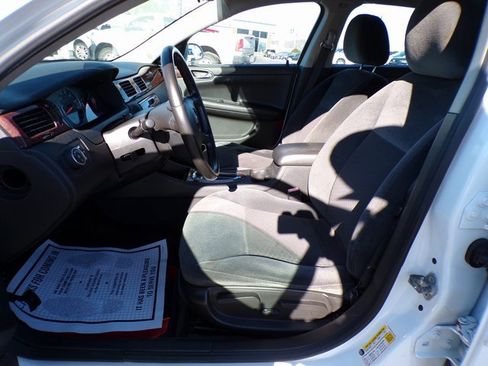 Used 2011 Chevrolet Impala LT image 12