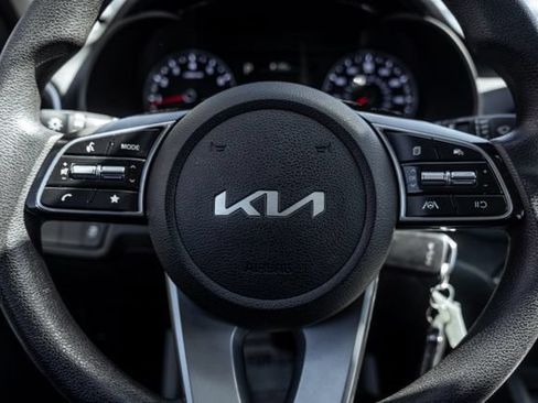 Used 2023 Kia Forte LXS FWD image 14