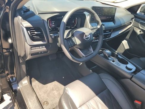 Certified 2026 Nissan Rogue Platinum w/ Platinum Premium Package AWD/4WD image 12