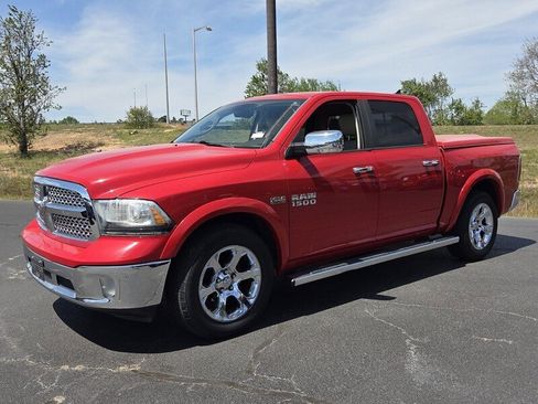 Used 2014 RAM 1500 Laramie w/ Convenience Group image 3