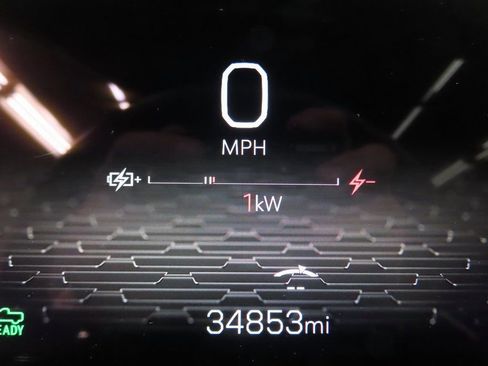 Used 2025 GMC Sierra EV Denali image 12