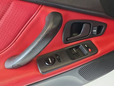 Used 2000 Honda S2000 image 15