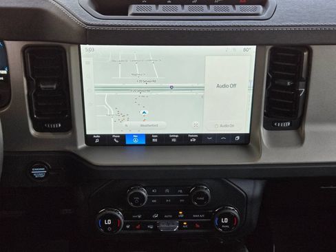 Used 2025 Ford Bronco Outer Banks w/ Sasquatch Package AWD/4WD image 16