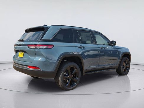 New 2026 Jeep Grand Cherokee Limited w/ Limited Altitude Package RWD image 3