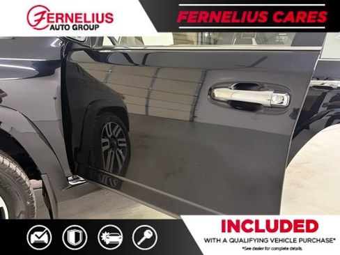 Used 2022 Toyota 4Runner Limited AWD/4WD image 12