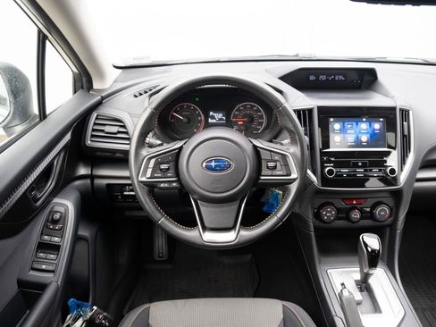 Used 2019 Subaru Crosstrek 2.0i Premium w/ Moonroof Package AWD/4WD image 2