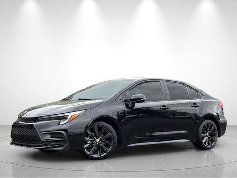 Used 2023 Toyota Corolla SE FWD image 1