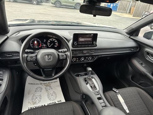 Used 2025 Honda HR-V Sport image 33