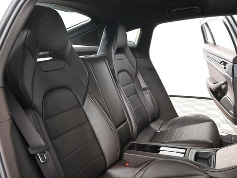 New 2026 Porsche Panamera image 23