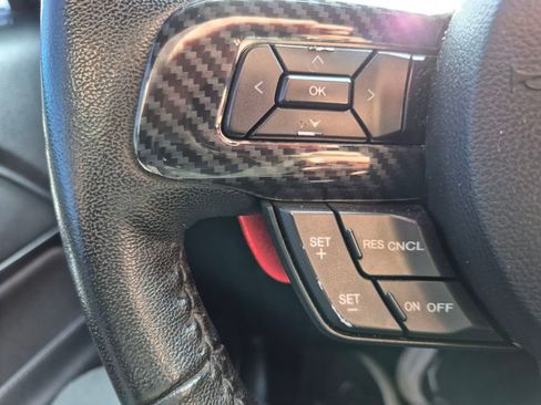 Used 2017 Ford Mustang Coupe image 18