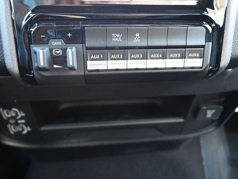 New 2025 RAM 2500 Tradesman image 25