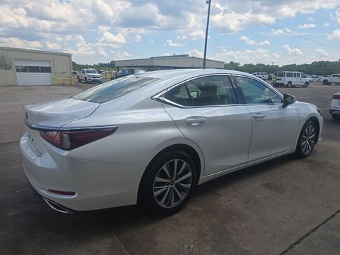 Used 2020 Lexus ES 350 w/ Premium Package FWD image 3