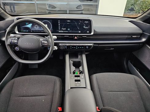 Used 2025 Hyundai Ioniq 6 SE image 16
