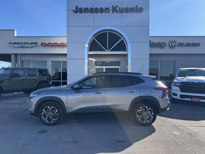 Used 2025 Chevrolet Trax LT w/ LT Convenience Package