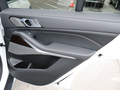 New 2026 BMW X5 xDrive40i AWD/4WD image 14