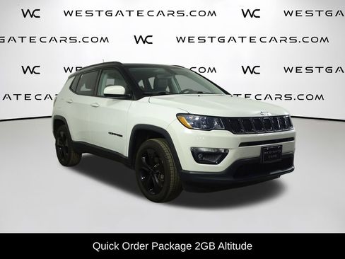 Used 2021 Jeep Compass Latitude w/ Sun and Sound Group image 2