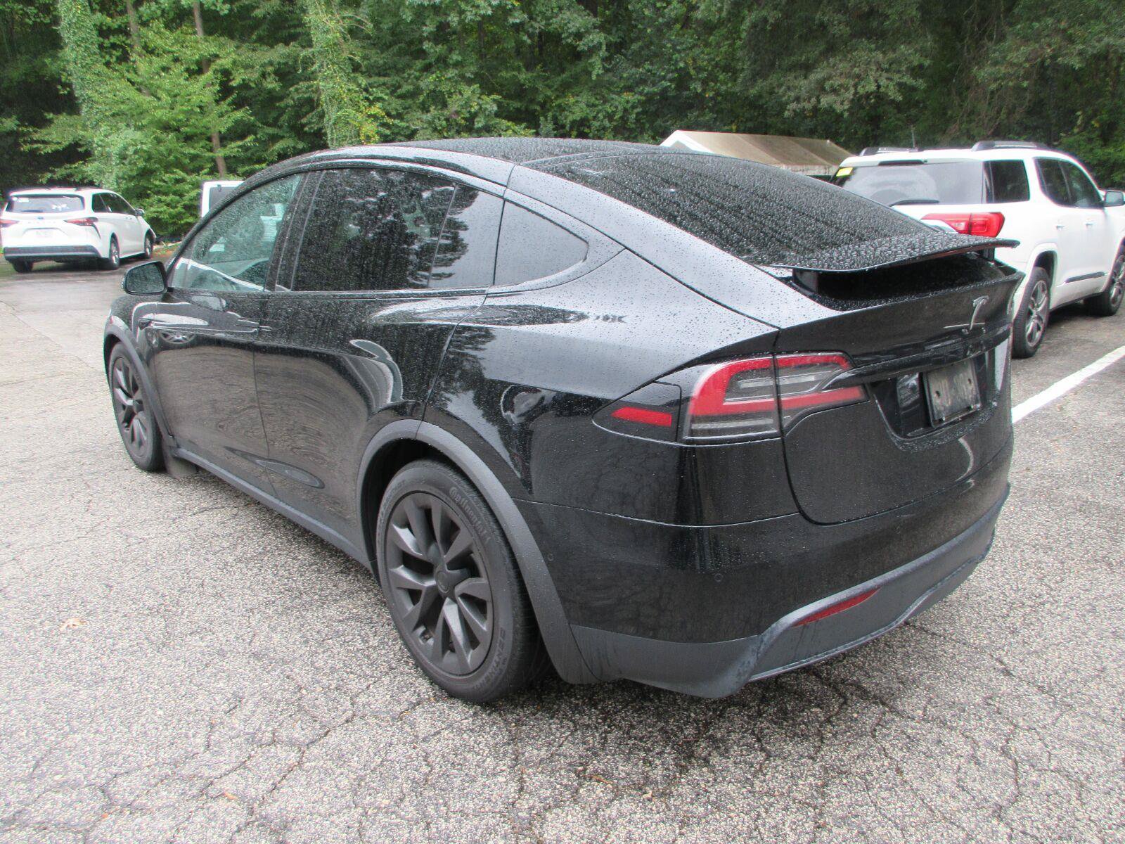Used 2023 Tesla Model X AWD/4WD image 6