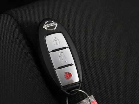 Certified 2020 Nissan Pathfinder S FWD image 30