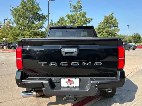 Used 2024 Toyota Tacoma Limited w/ Limited Package (LT) AWD/4WD image 7