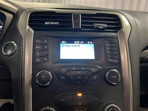 Used 2020 Ford Fusion S image 16