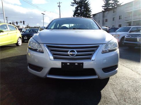 Used 2015 Nissan Sentra S image 3
