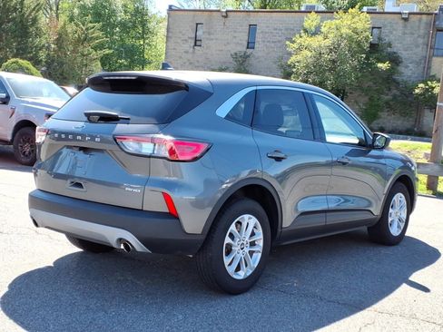 Used 2022 Ford Escape SE w/ Cold Weather Package AWD/4WD image 6