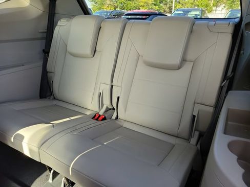 Used 2023 Volkswagen Atlas SEL AWD/4WD image 10