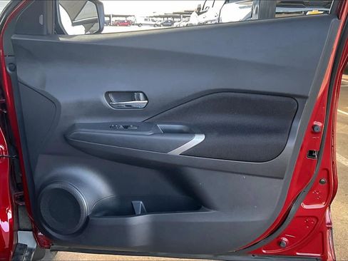 Used 2023 Nissan Kicks SV image 24