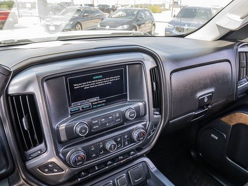 Used 2018 Chevrolet Silverado 1500 LTZ w/ Texas Edition image 28