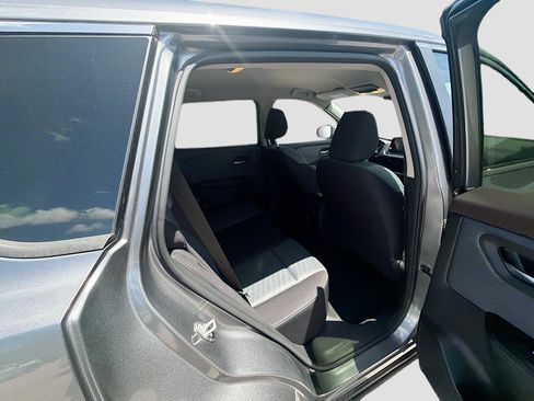 Used 2023 Nissan Rogue SV FWD image 26