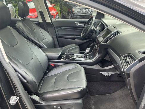 Used 2015 Ford Edge Titanium w/ Equipment Group 302A AWD/4WD image 24