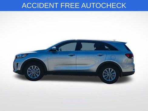 Used 2019 Kia Sorento L image 4