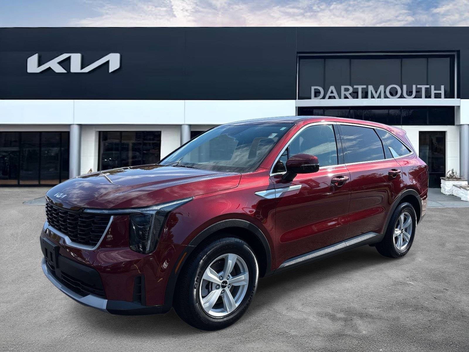 Used 2025 Kia Sorento LX FWD image 1