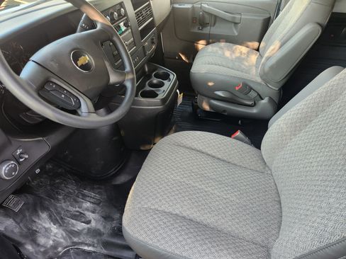 New 2025 Chevrolet Express 2500 w/ Safety Package image 4