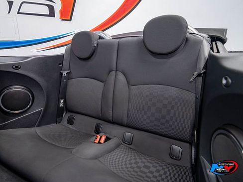 Used 2009 MINI Cooper Convertible image 17