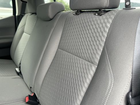 Used 2022 Toyota Tacoma SR w/ SR Convenience Package RWD image 28