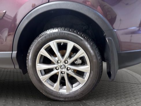 Used 2017 Toyota RAV4 Limited image 24