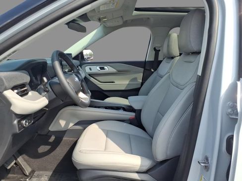 New 2026 Ford Explorer Active w/ Active Comfort Package AWD/4WD image 19