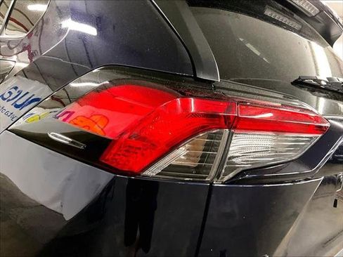 Used 2022 Toyota RAV4 XLE w/ Convenience Package AWD/4WD image 34