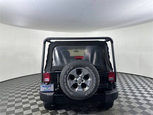 Certified 2018 Jeep Wrangler Unlimited Sahara w/ Connectivity Group image 7