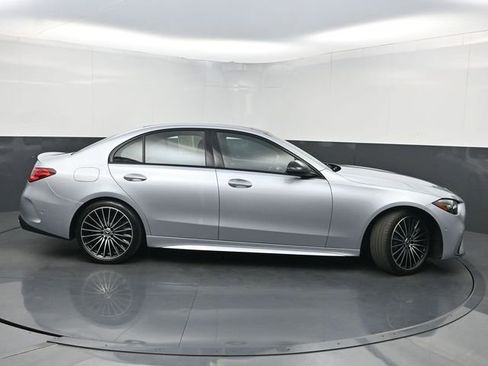 Used 2023 Mercedes-Benz C 300 Sedan image 2