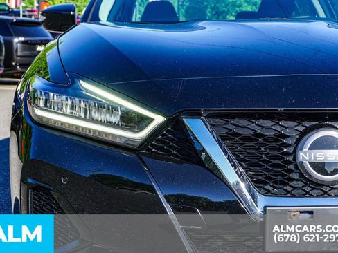Used 2023 Nissan Maxima SL FWD image 12