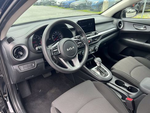 Used 2024 Kia Forte LXS FWD image 12